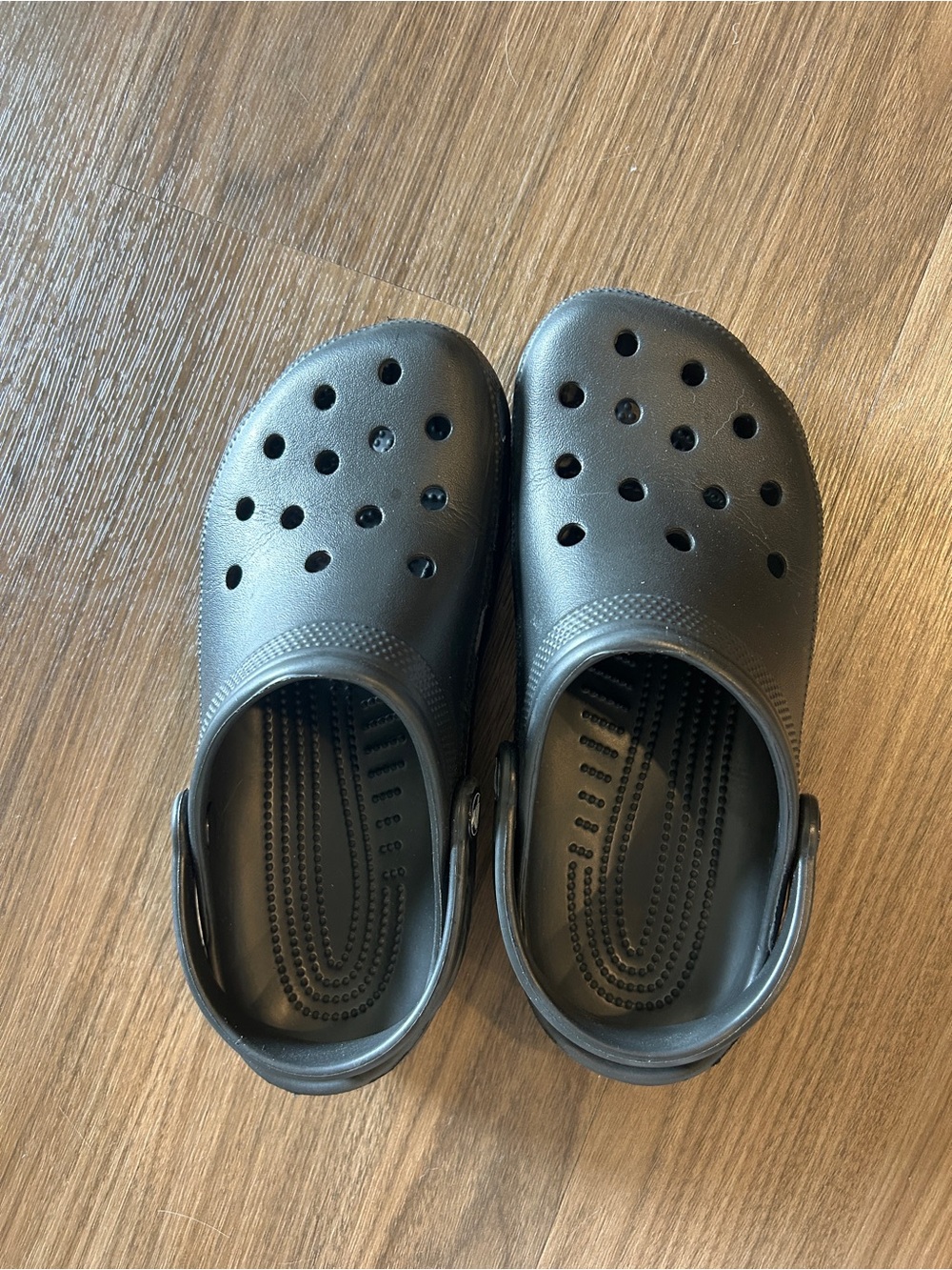 LIKE NEW CROCS